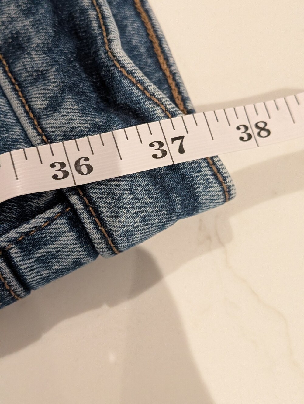 Dark Wash Blue Slim Super High-Rise Straight Jeans (Size 4/R) - Picture 8 of 9